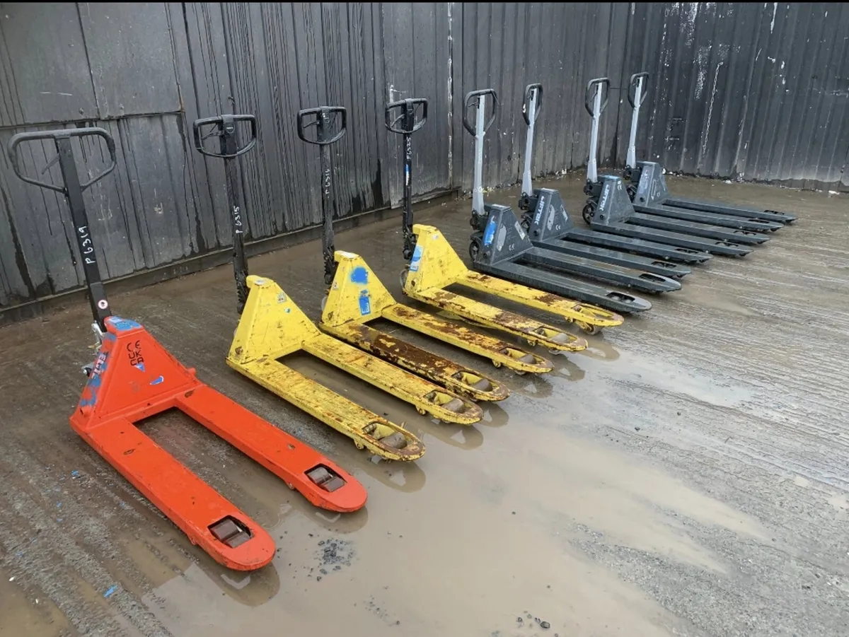 Pallet Trucks - Image 1