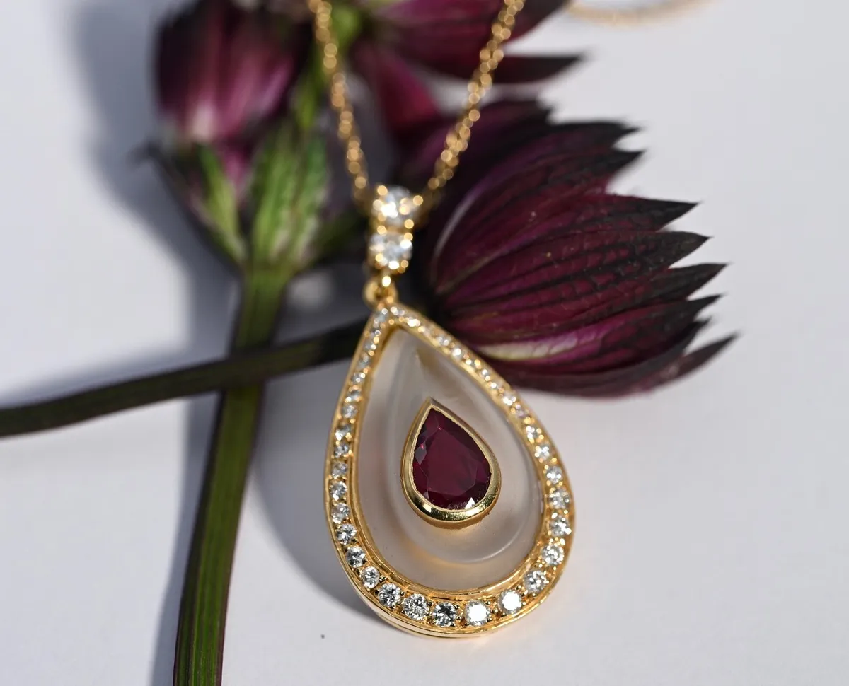 Vintage Ruby & Diamond Pendant Necklace - 18ct - Image 4