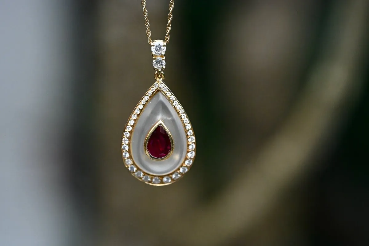 Vintage Ruby & Diamond Pendant Necklace - 18ct - Image 1