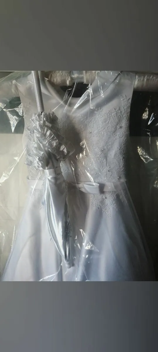 Communion dress - Image 1