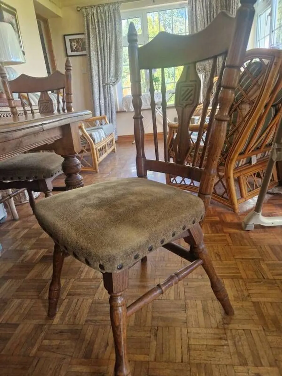 table and 4 chairs - Image 3