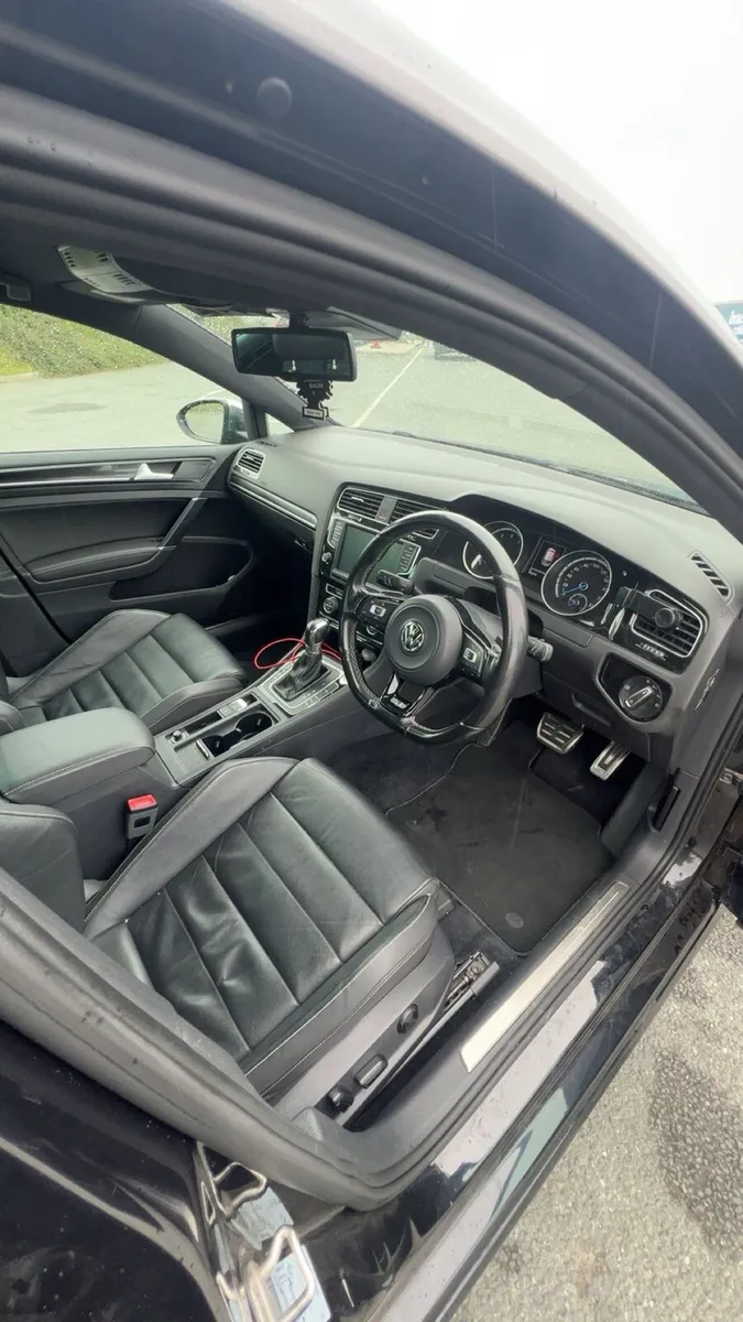 2014 Volkswagen Golf R DSG - Image 4