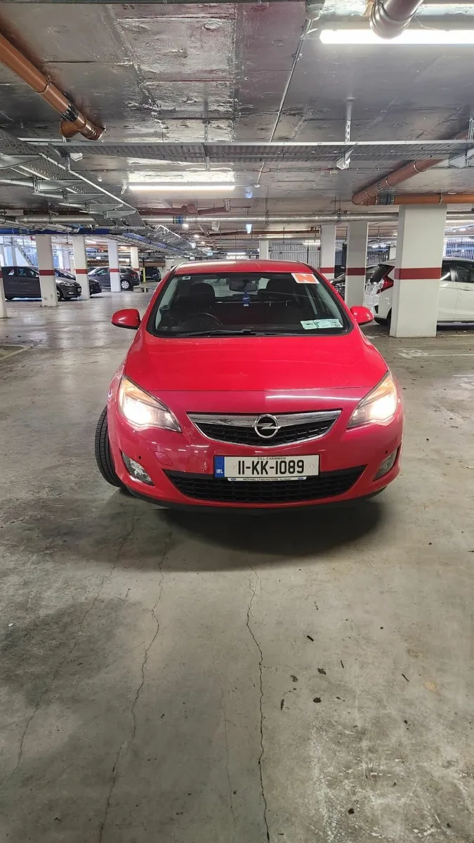 Opel Astra 2011 – 1.3 CDTI Diesel - Image 4