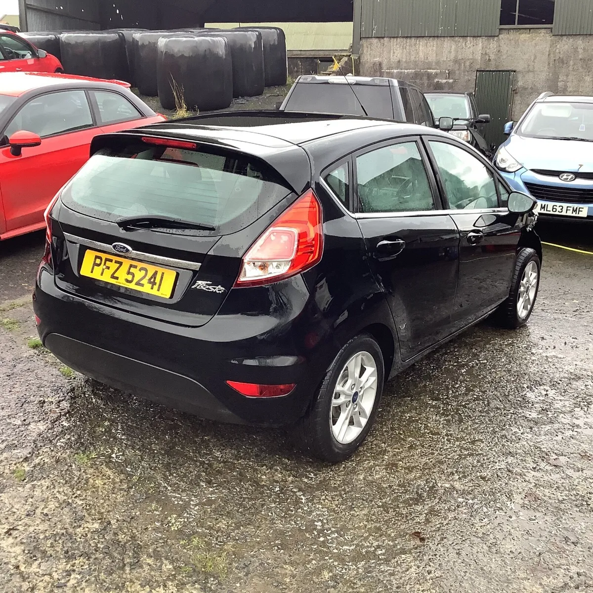 Ford fiesta 1.2.5 petrol 5 door zetec oct 2013 dam - Image 3