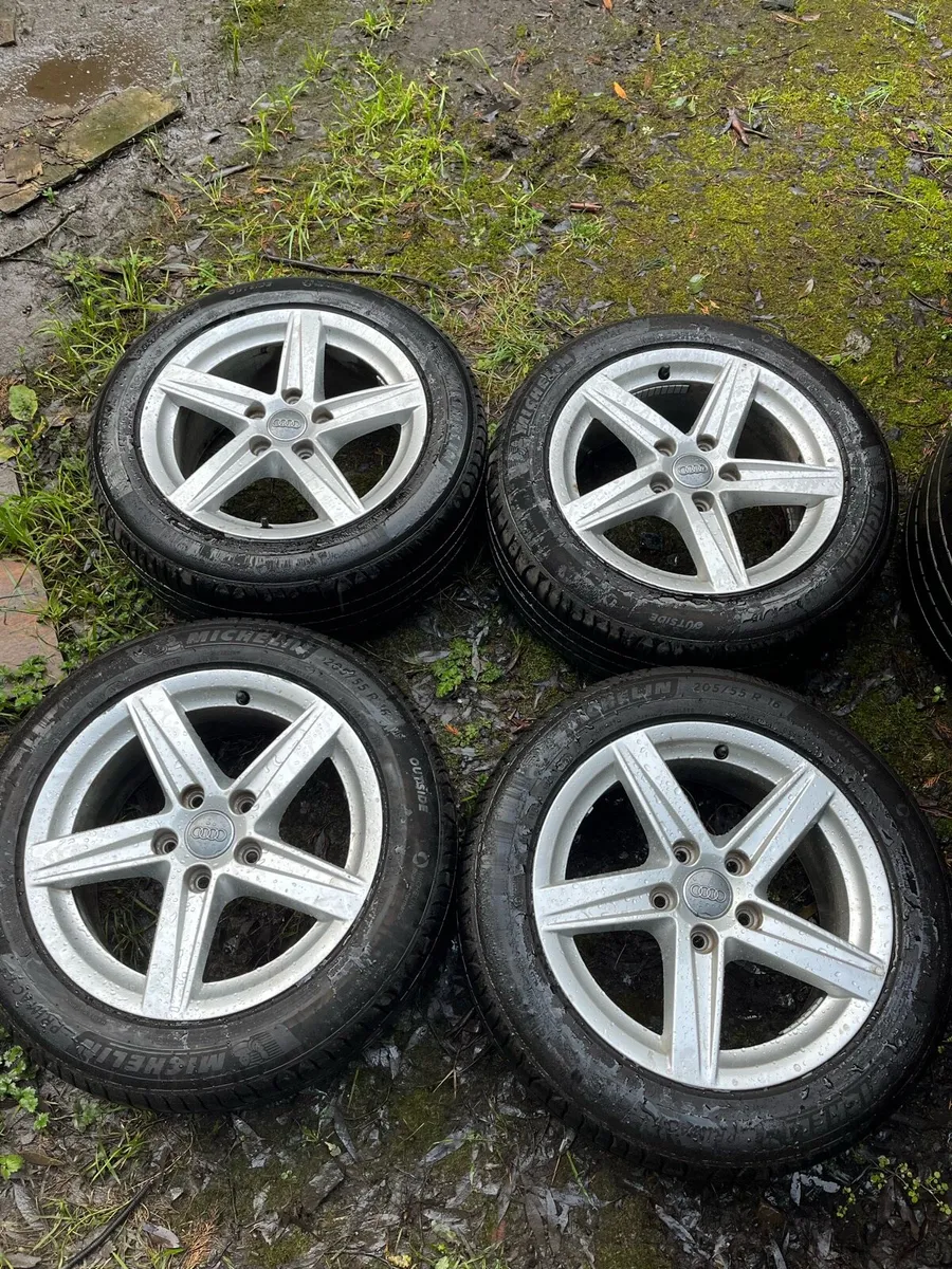 16’ Genuine Audi Vw Golf Caddy 5x112 alloy wheels - Image 1