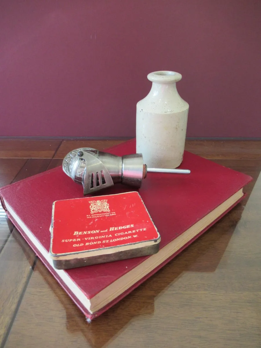 antique vintage whiskey knight fag tin flagon pub - Image 1