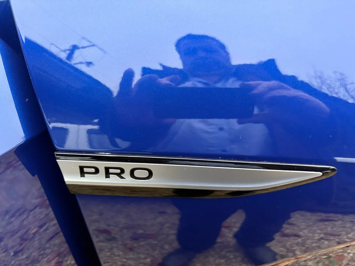 2022 Vw ID4 , PRO - Image 4