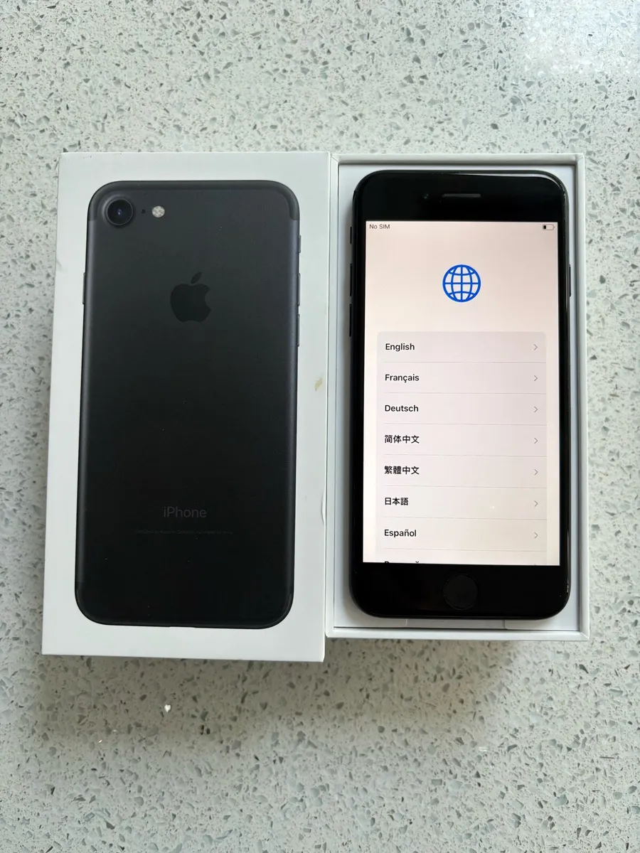 iPhone 7 32GB Matt Black - Image 1
