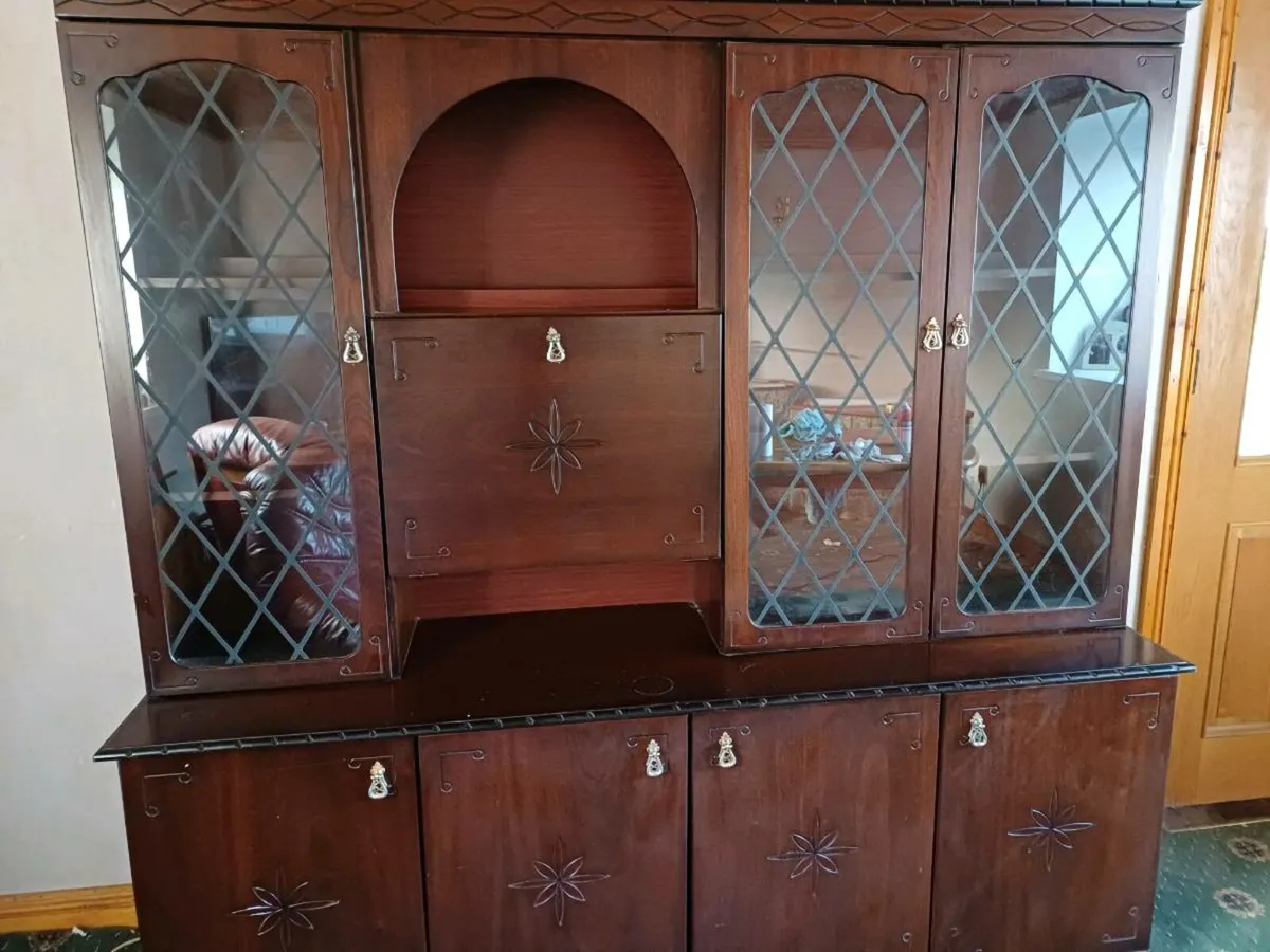 Mahogany cabinetlovely clean - Image 3