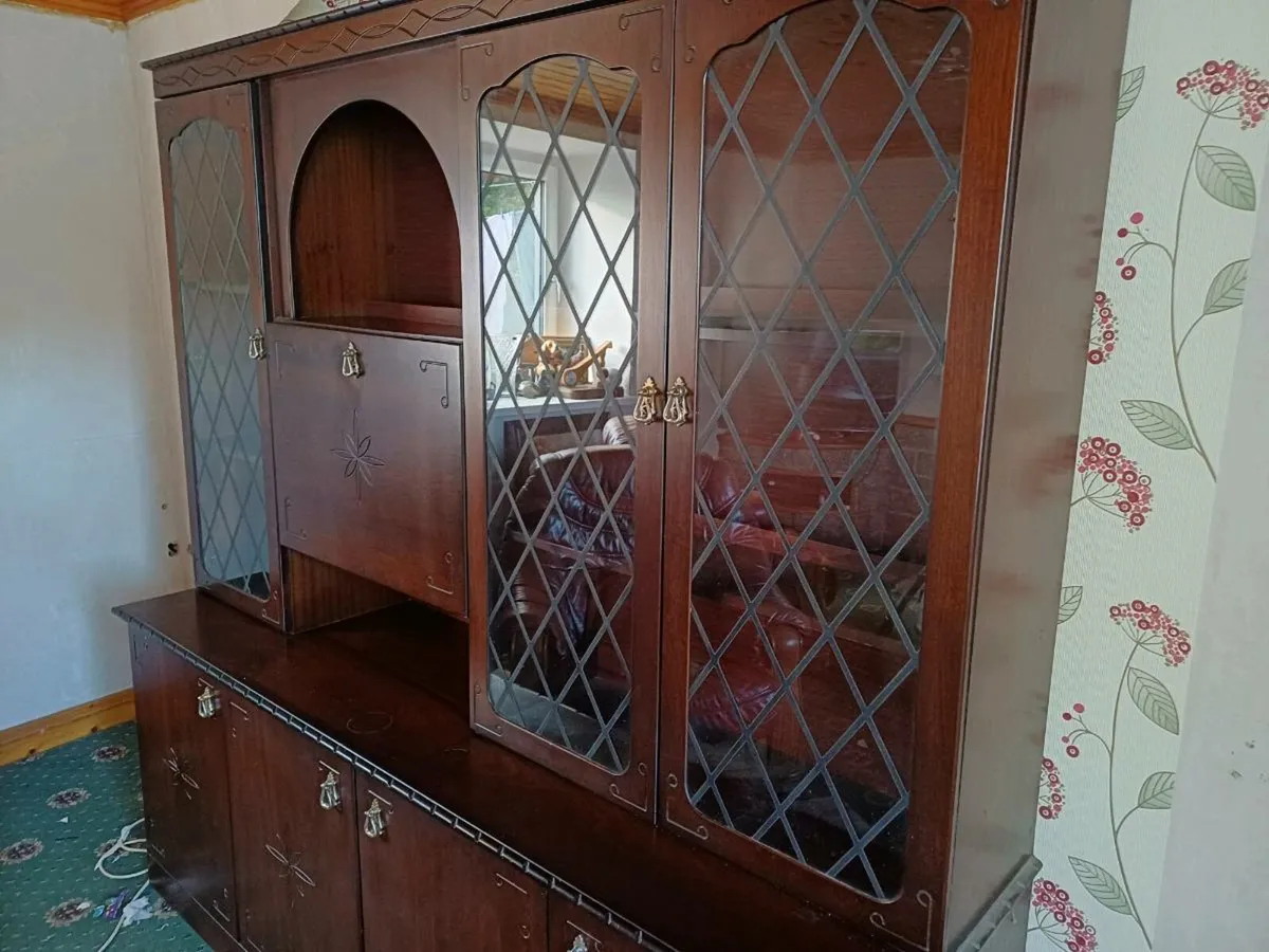 Mahogany cabinetlovely clean - Image 4