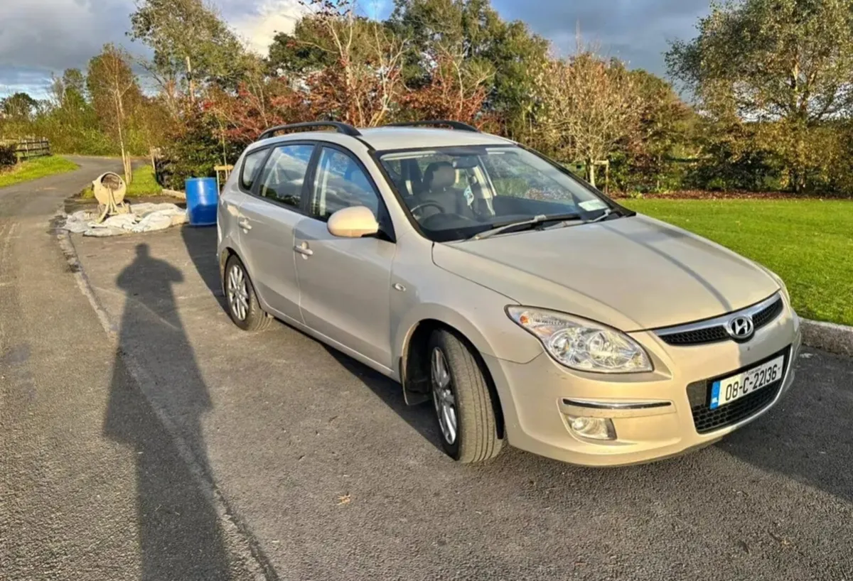 HYUNDAI i30 ESTATE 1000€ - Image 1
