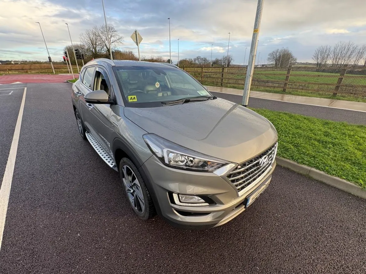 Hyundai Tucson ix35 Executive Plus 5DR, - Image 2