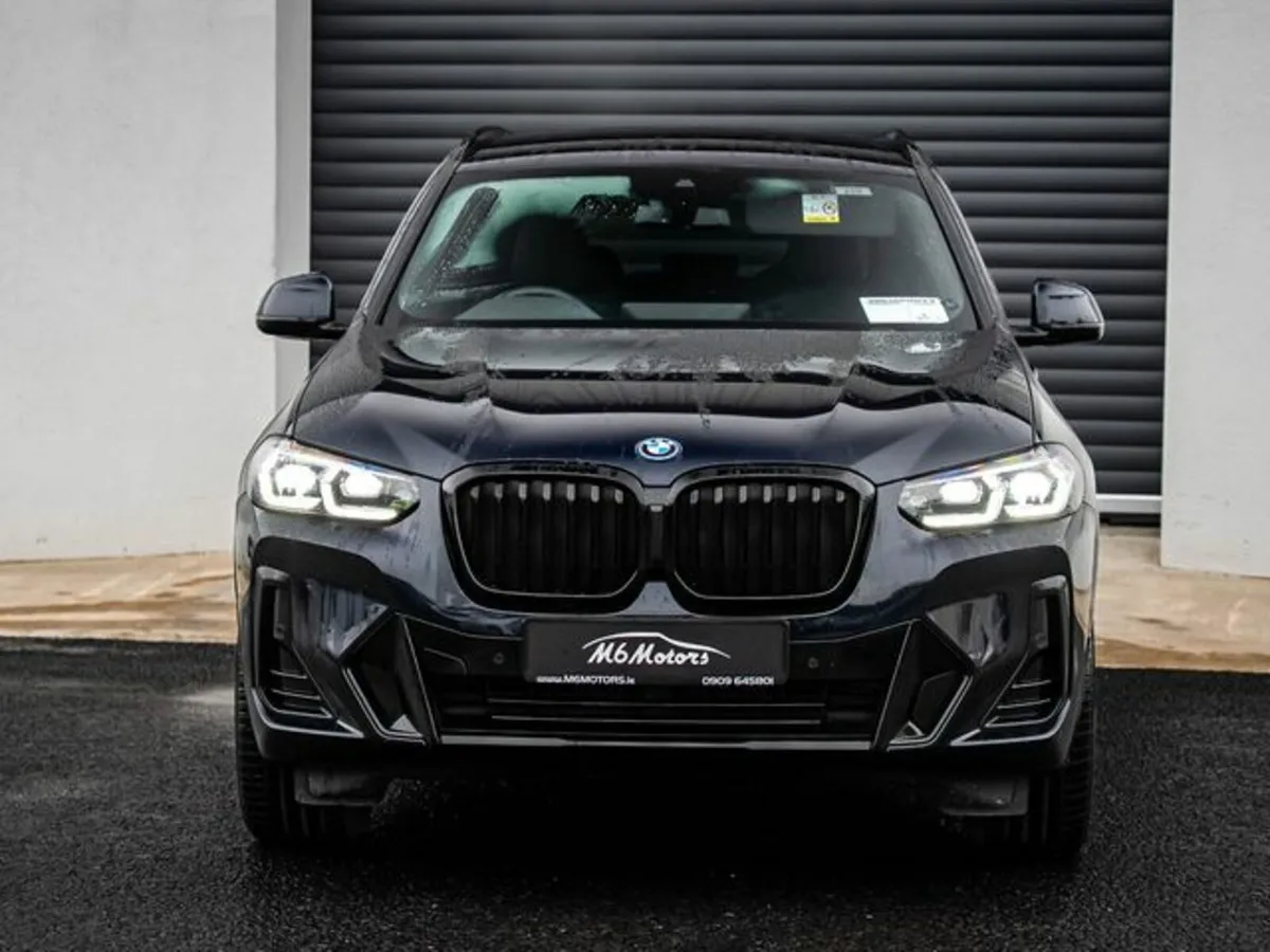 BMW X3 XDRIVE30E M SPORT - Image 2