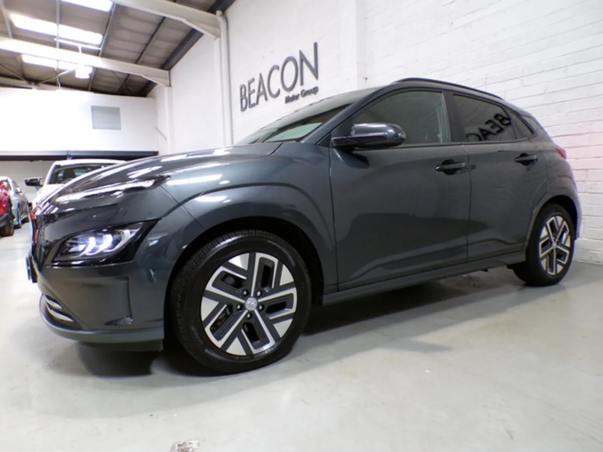 2023*ONLY 10,000 MILES*64KWH HYUNDAI KONA PREMIUM - Image 3
