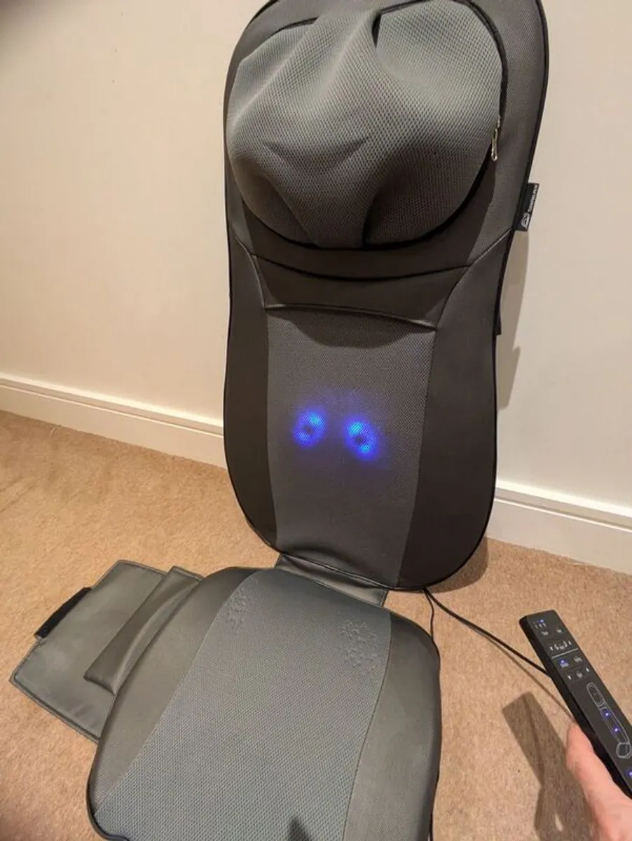Shiatsu Neck and Back Massage Seat Heated Kneading and Rolling - Image 4