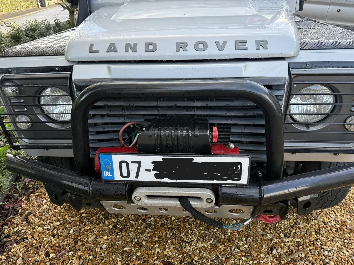 Land Rover Defender 2007 - Image 3