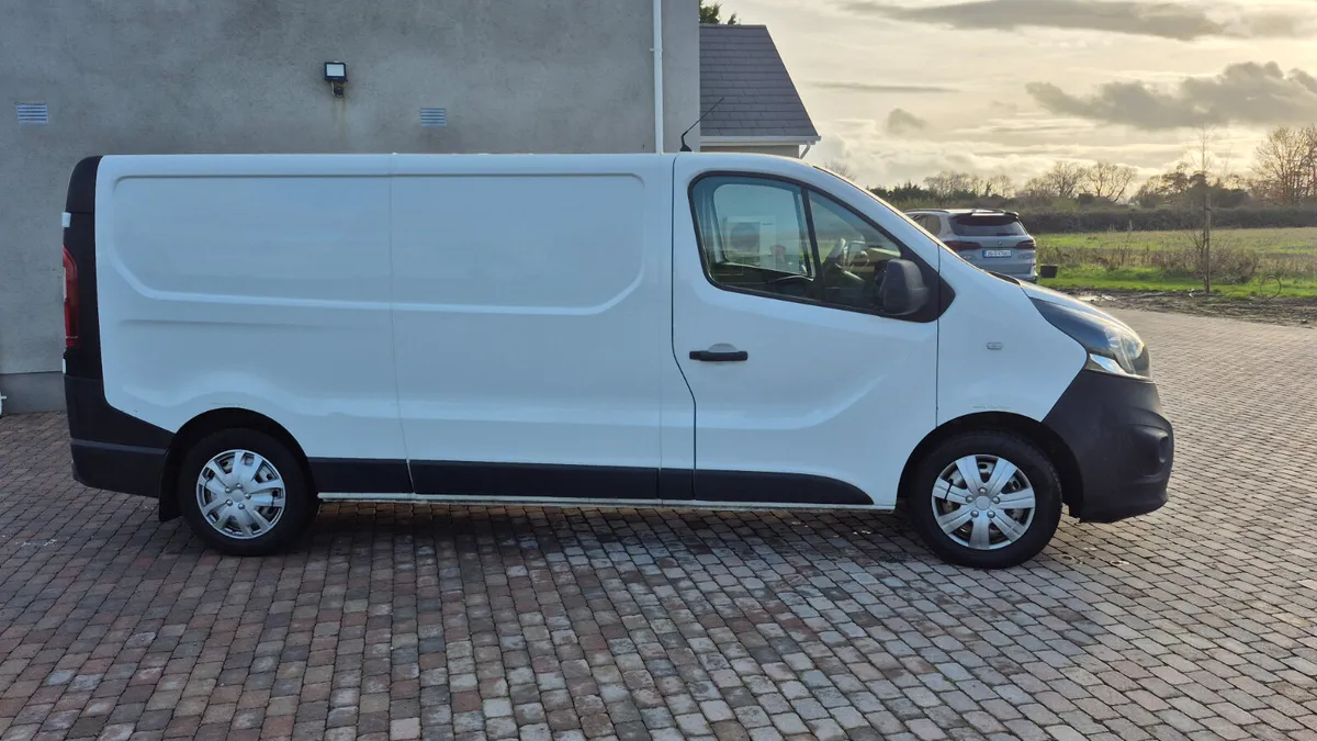 2019 Opel Vivaro - Image 2