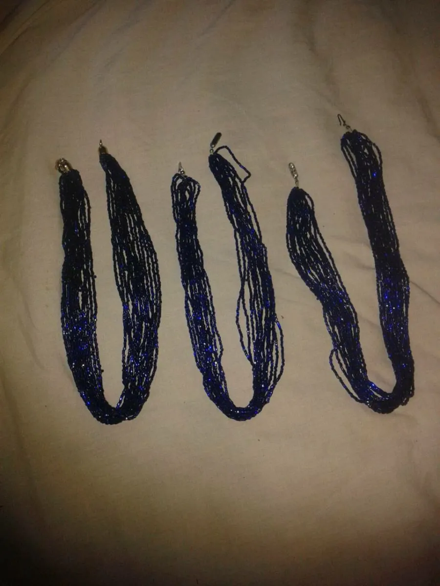 Multistrand glass chockers. - Image 1