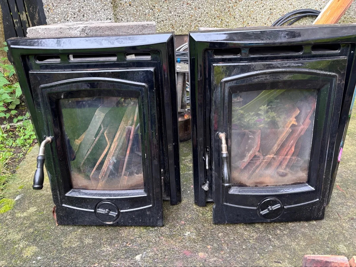 Henley solid fuel fire