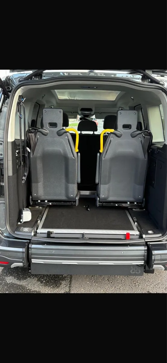 Wheelchair taxi - Image 4