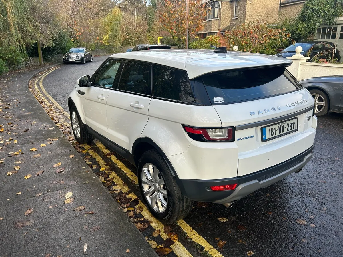 2018 Range Rover Evoque Low Mileage - Image 4