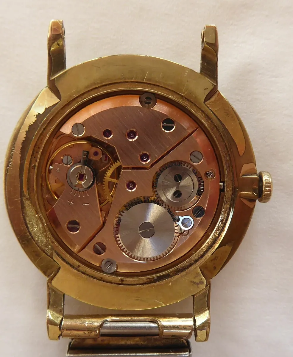 Vintage  hand winding 17 jewel Swiss Majex watch. - Image 3