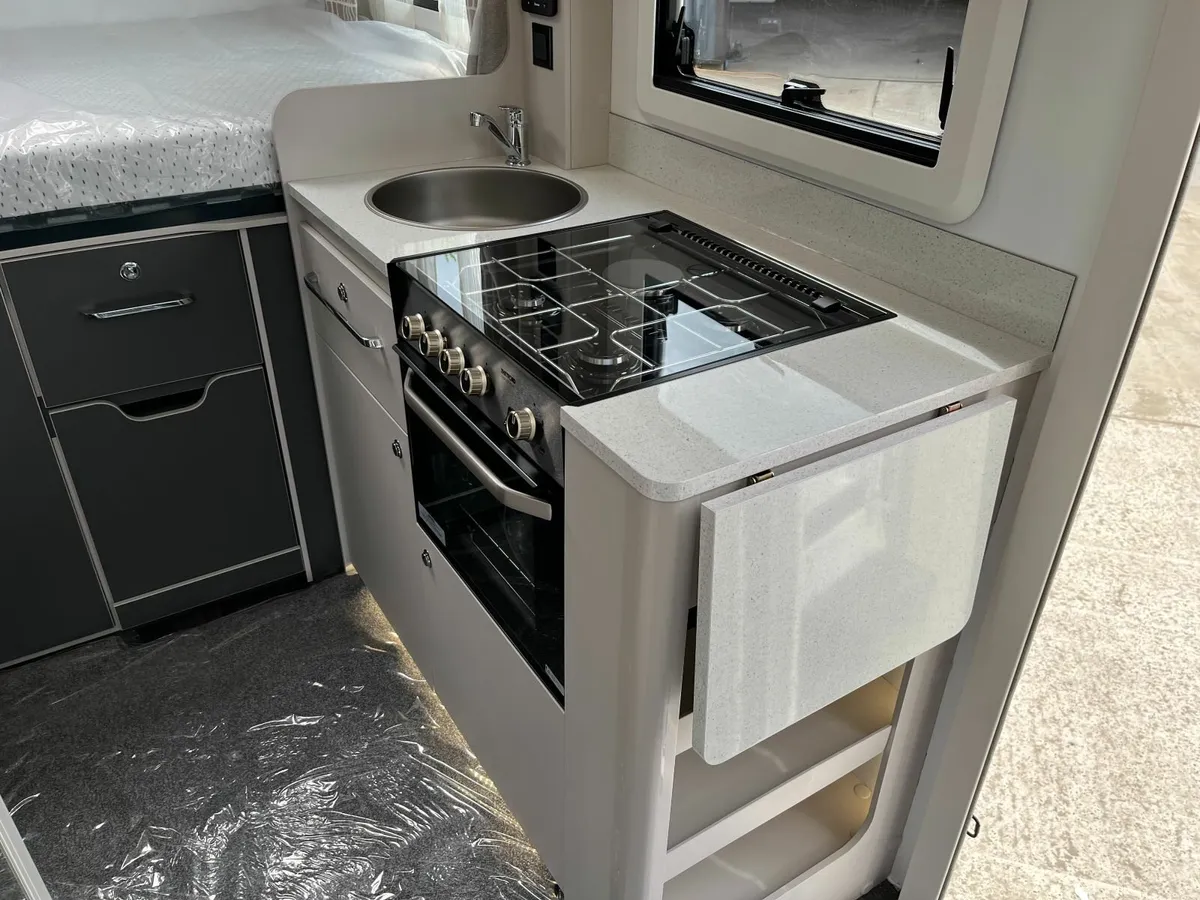 New Bailey Alora 69-4s - Image 3