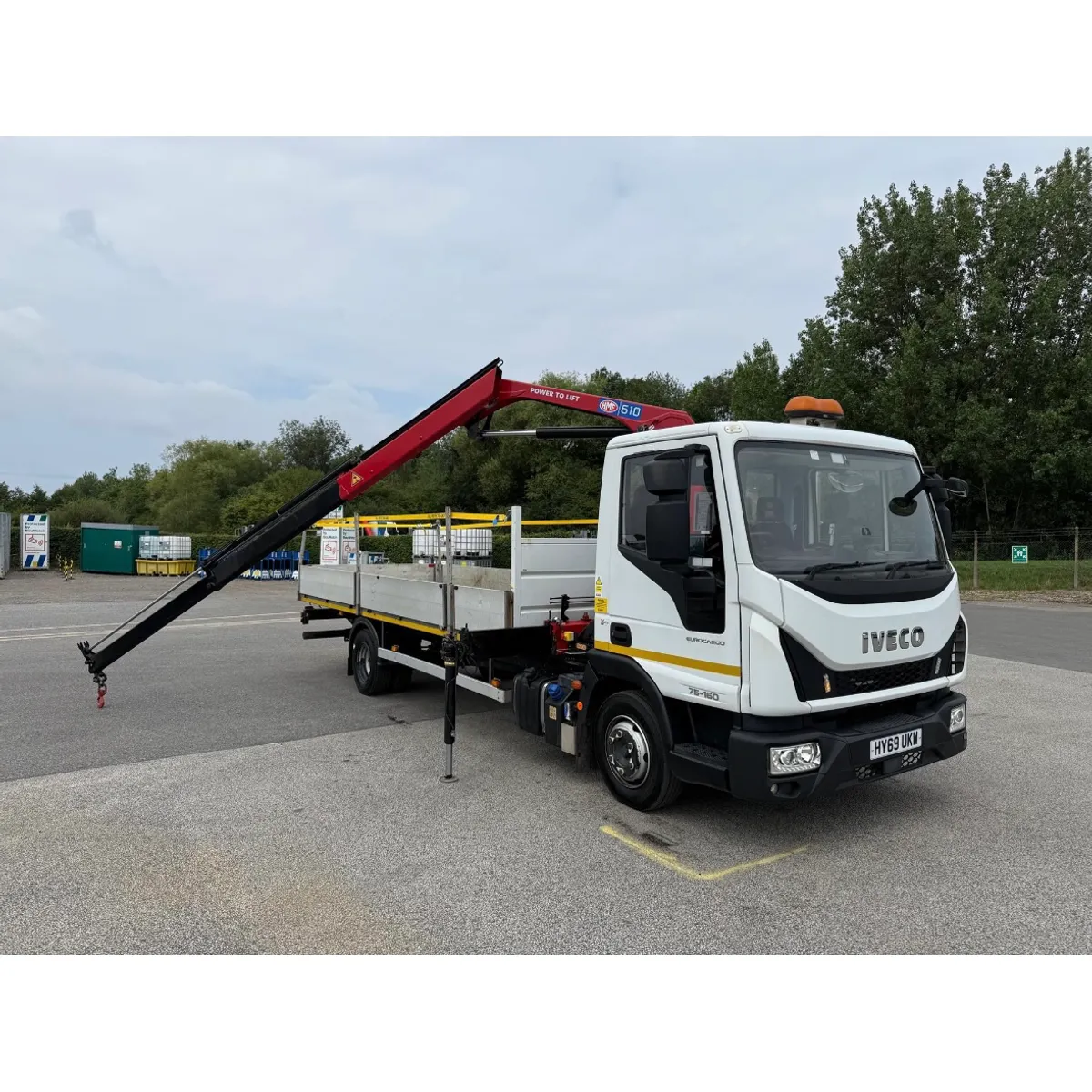 2020 Iveco 7.5 Ton Crane - Image 1