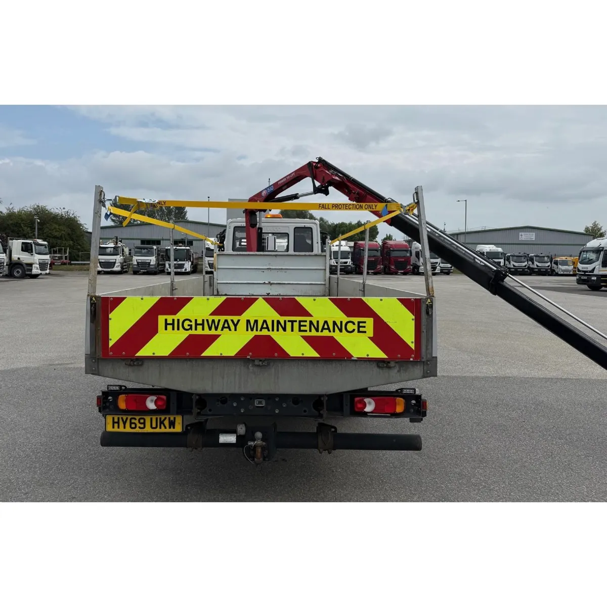 2020 Iveco 7.5 Ton Crane - Image 4