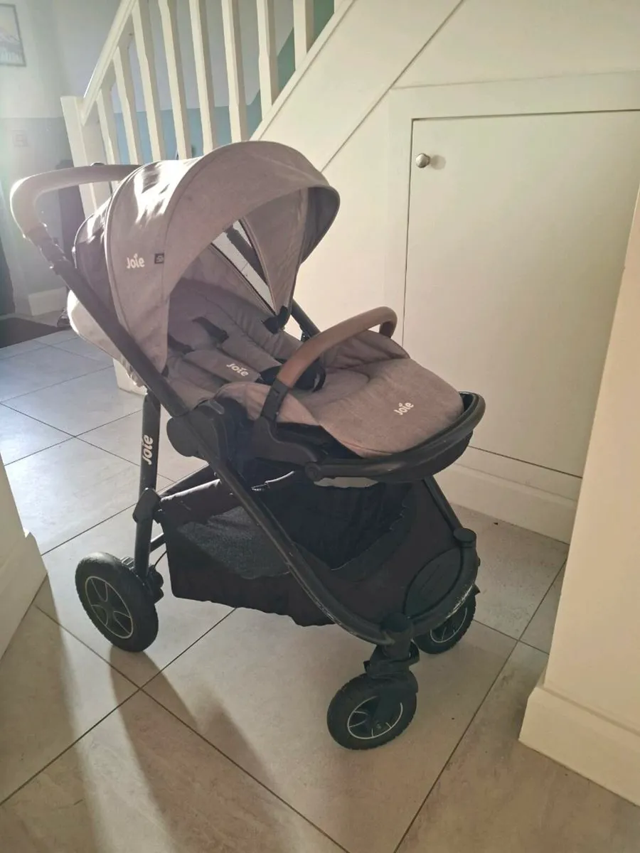Joie Buggy & Bassinet - Image 1