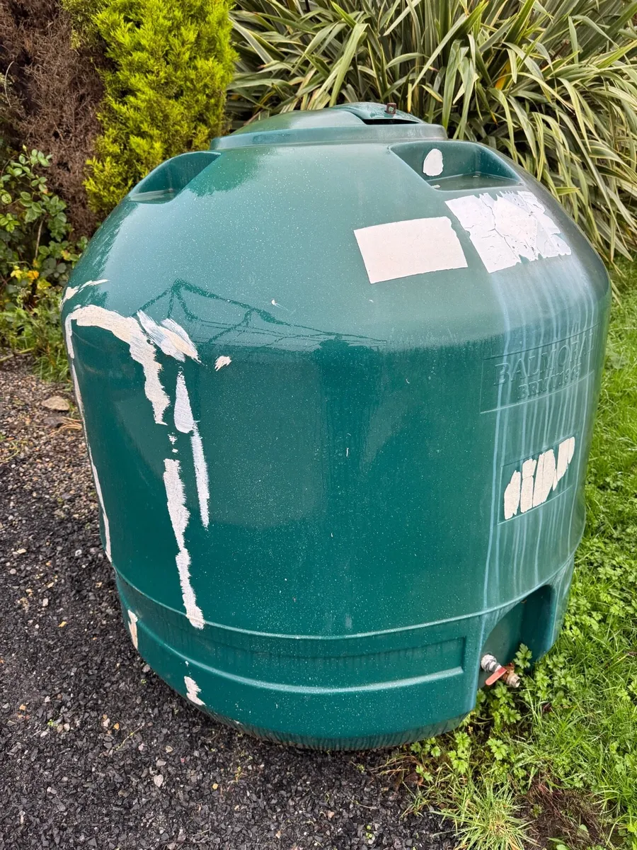 1000L oil tank - Image 1
