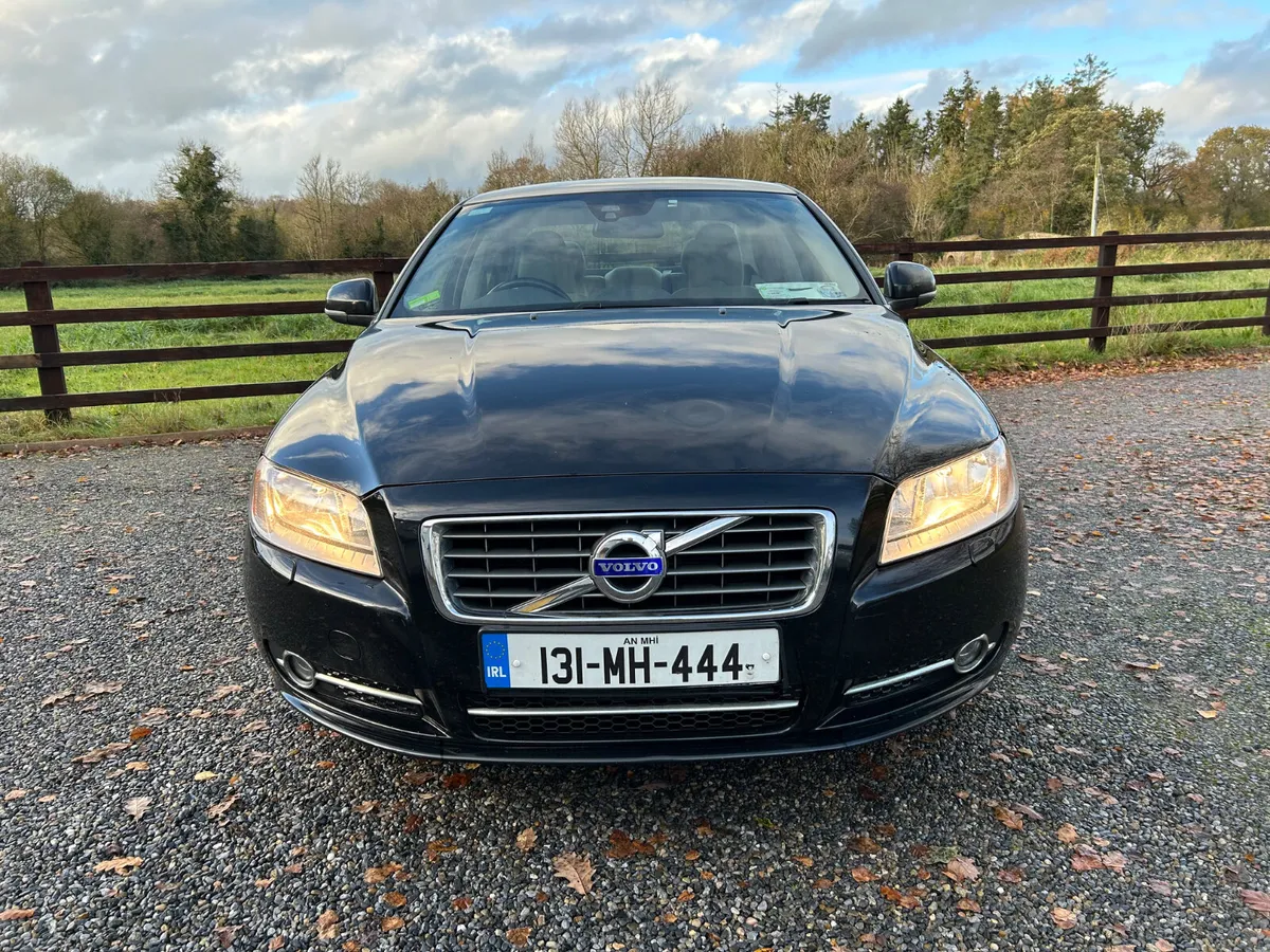 2013 Volvo S80 D3 Manual - Image 2
