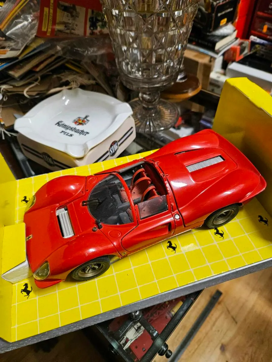 Corgi Jouef Ferrari 330P4 1:18 - Image 3