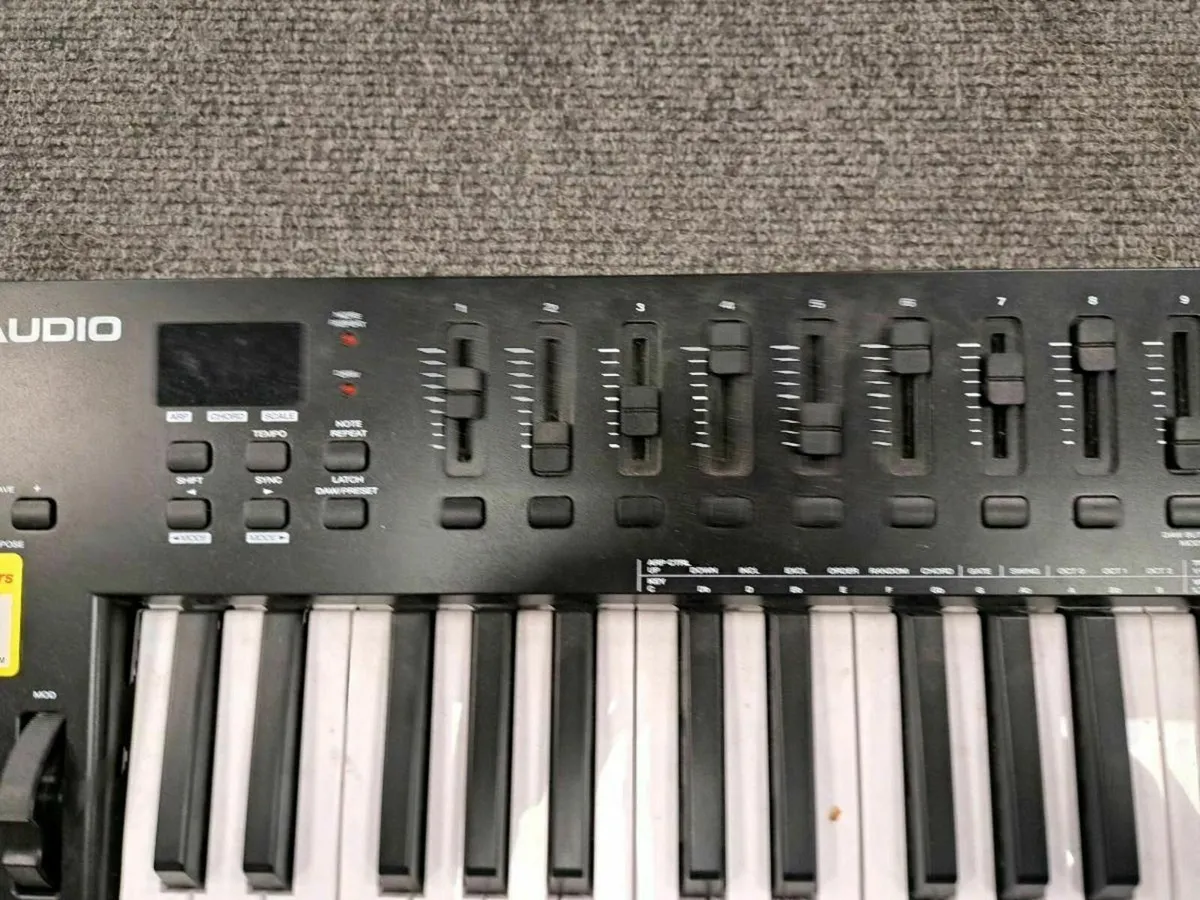 Oxygen49 Midi Keyboard - Image 2