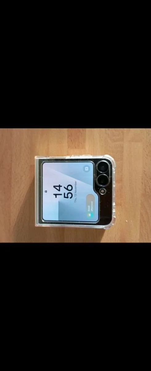Samsung galaxy  Z flip 7FE - Image 4