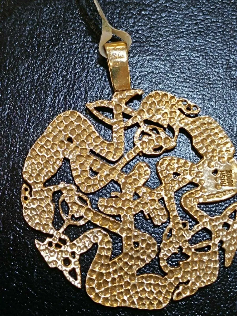 9k Gold Large Celtic Beard Pullers Pendant - Image 4