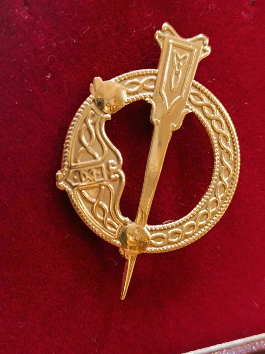 9k Gold Celtic Tara Design Brooch , Irish Made - Image 3