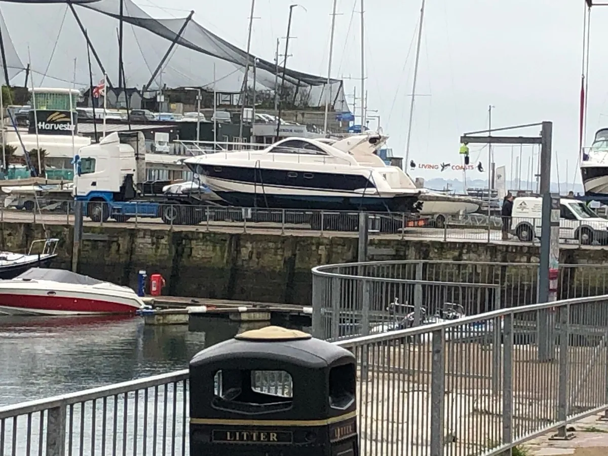 Boat and yacht transport - Image 4
