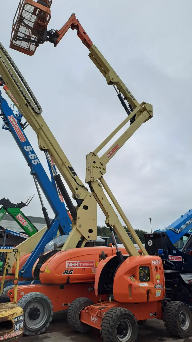 JLG 45FT BOOM LIFT - Image 2