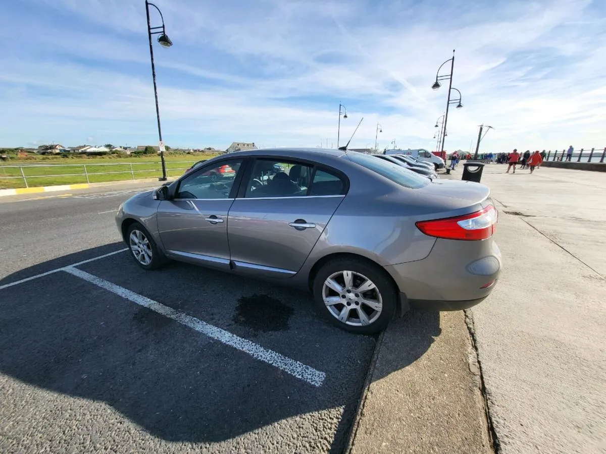 Renalt fluence 2011 - Image 2