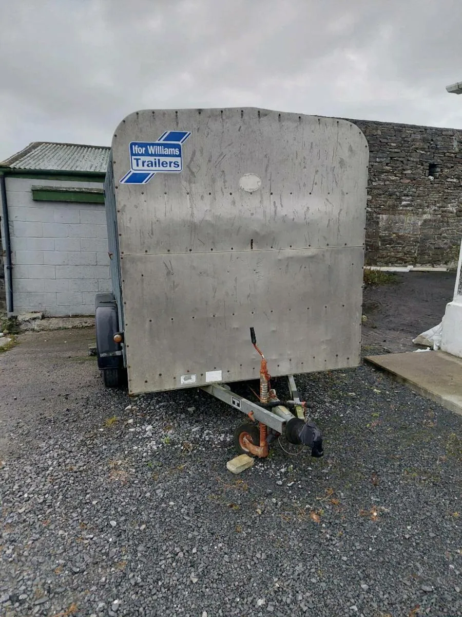 Cattle box - Image 2