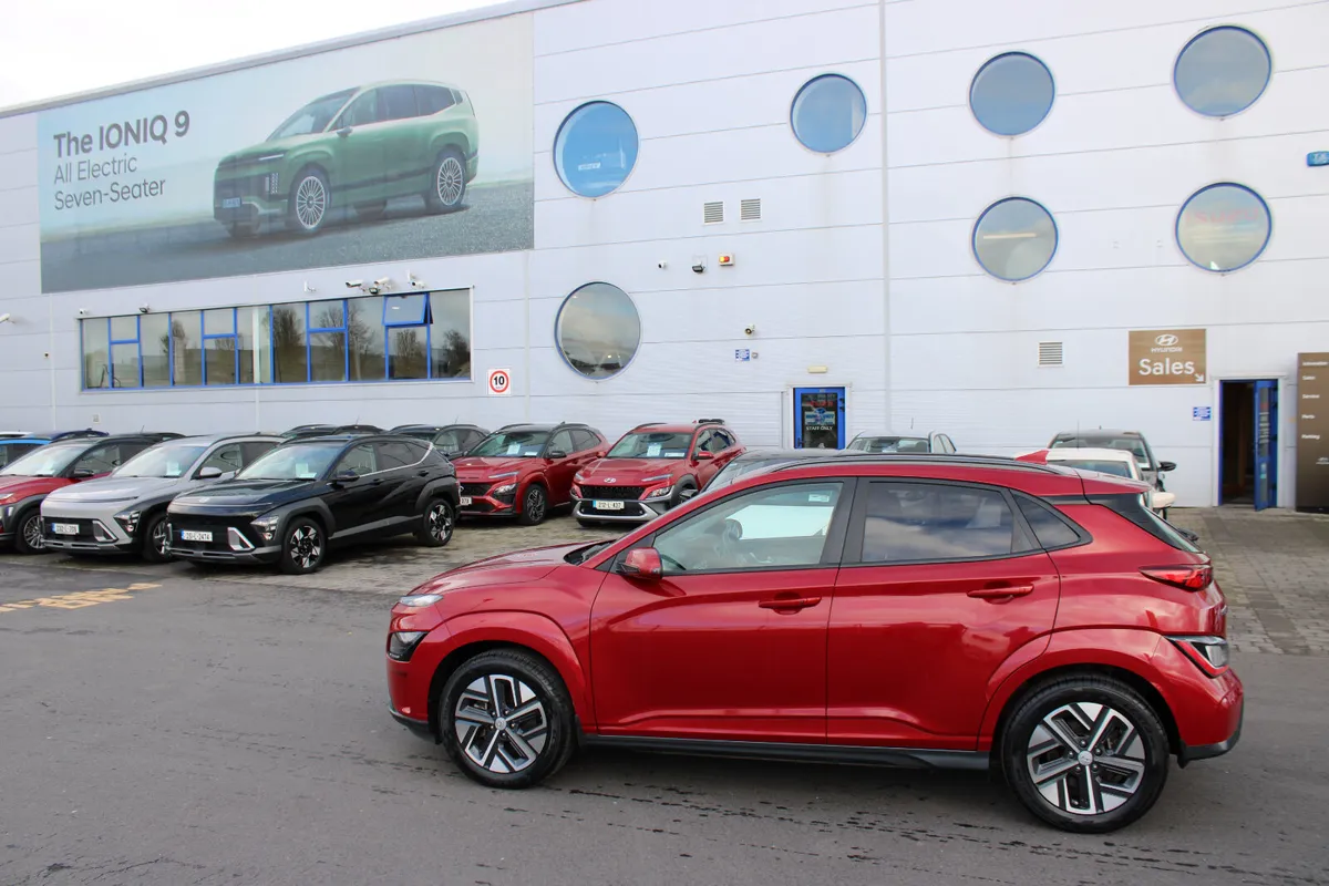 Hyundai KONA 2022 - Image 2