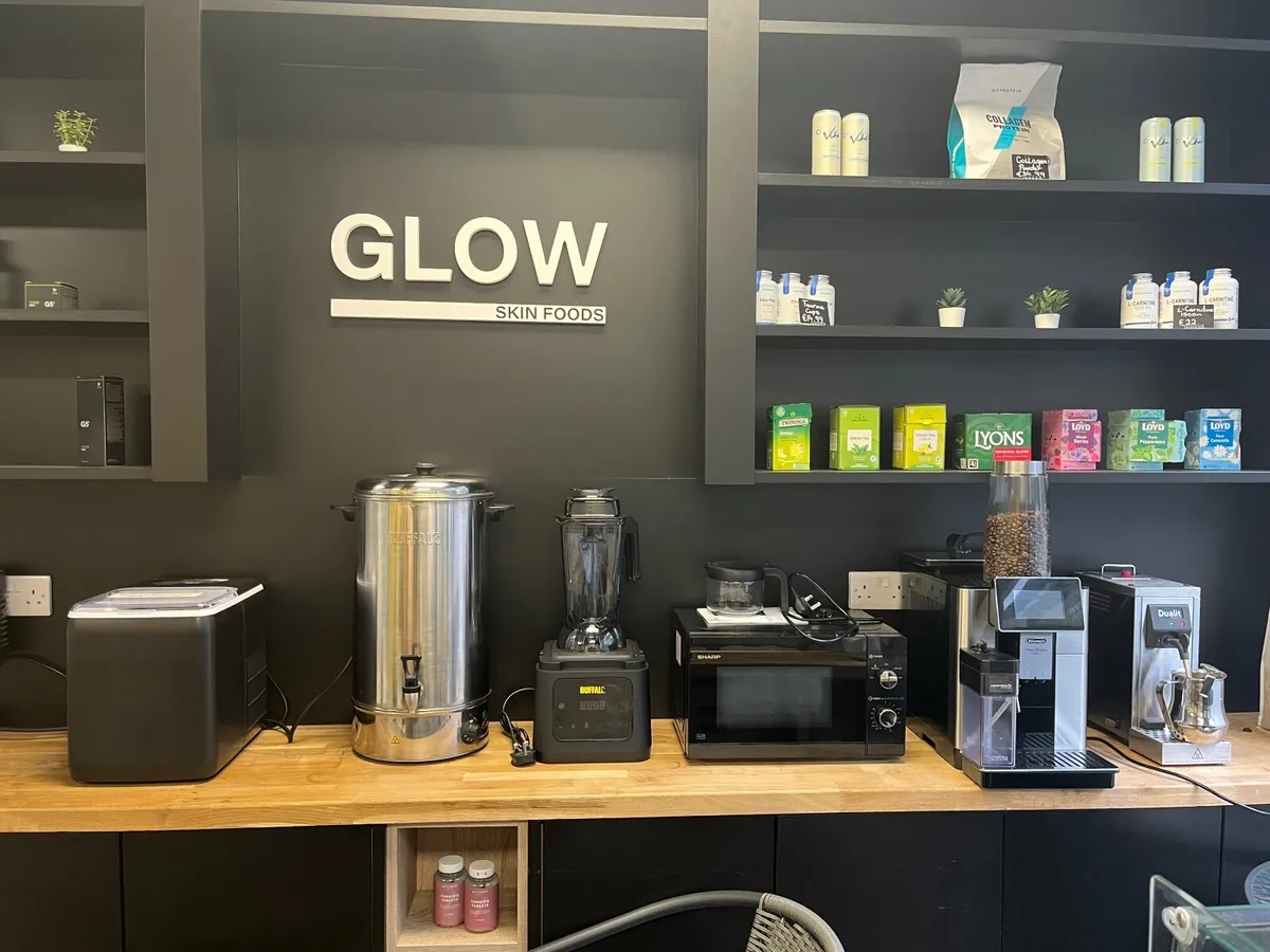 Coffee shop equipment - Image 1