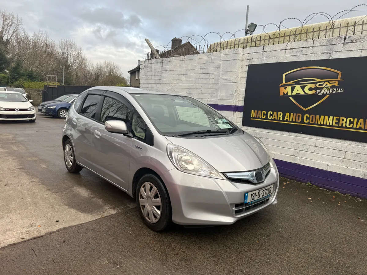 Honda Fit 2013 automatic - Image 1