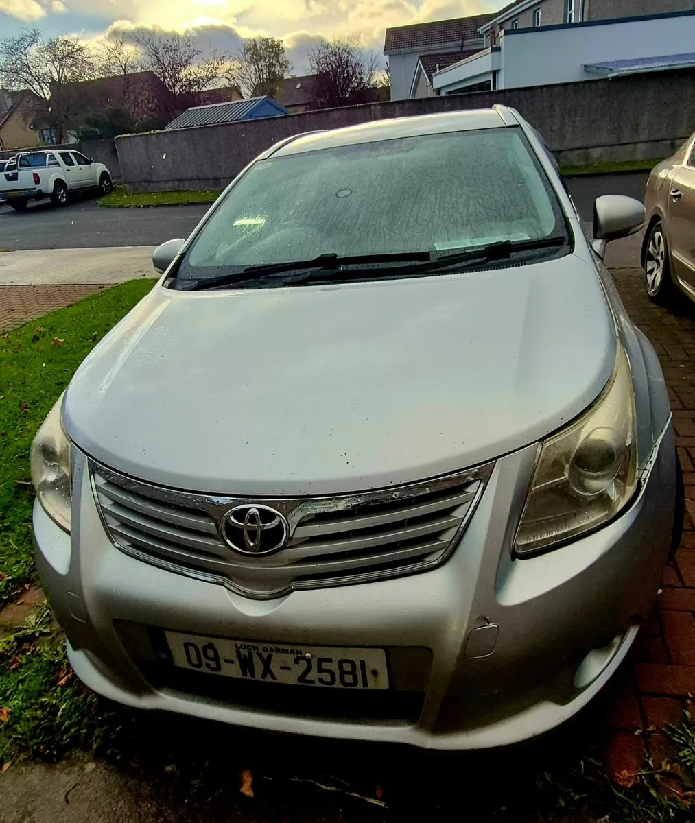 Toyota Avensis 2009 - Image 2