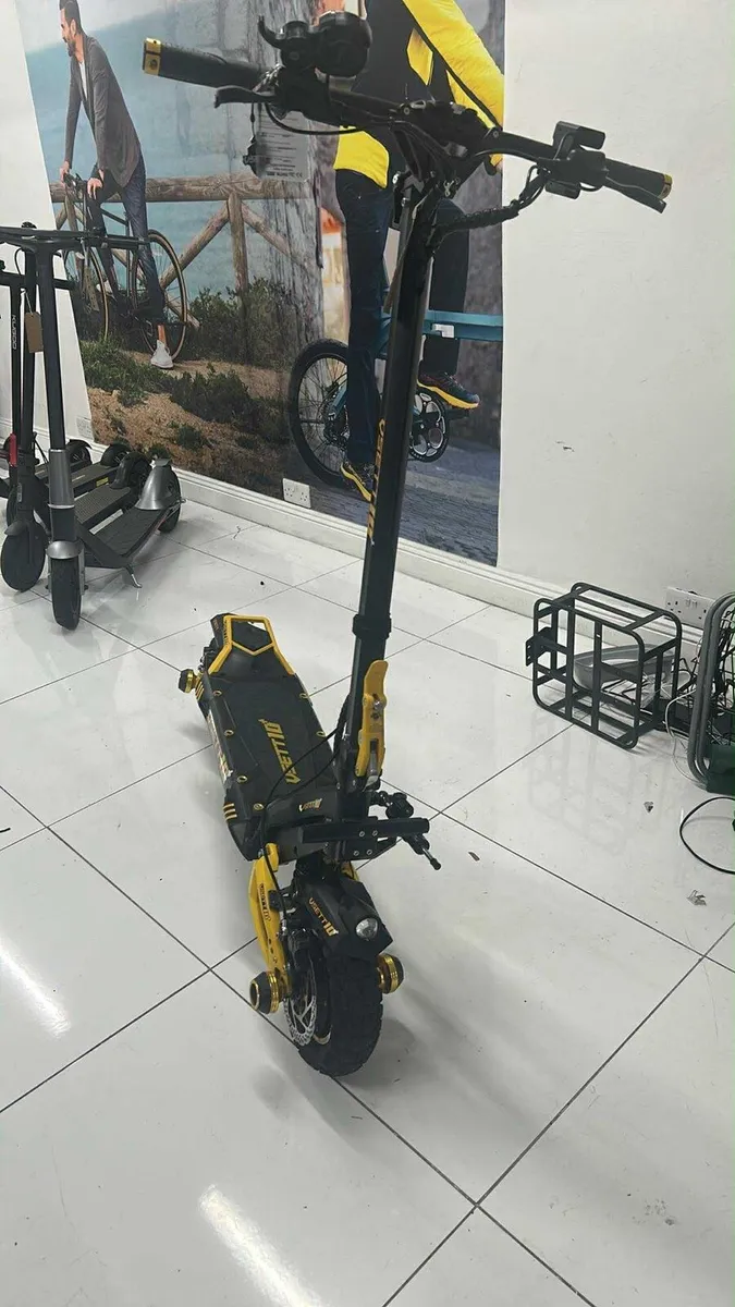 E scooter - Image 4