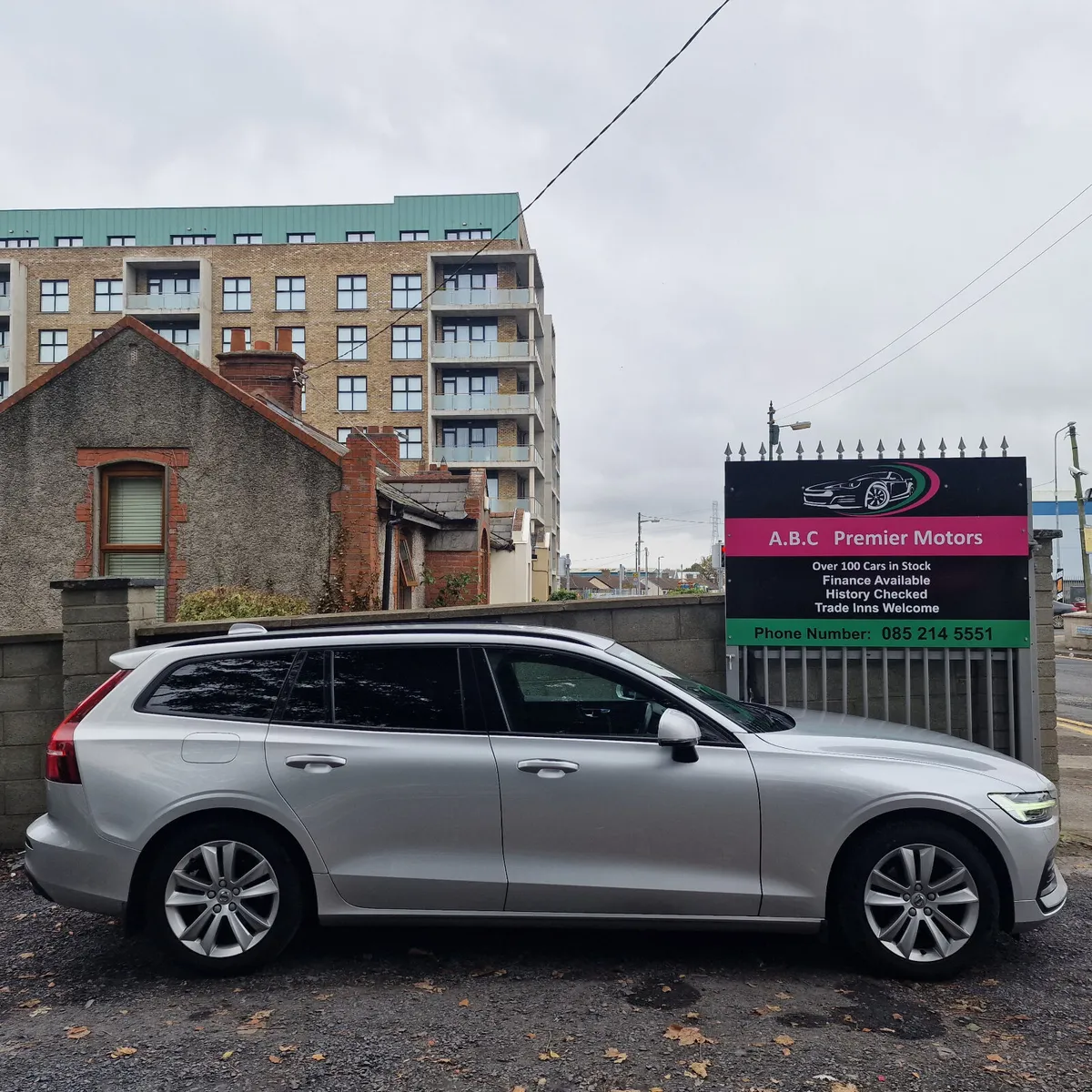 Volvo V60 2019 Warranty - Image 2