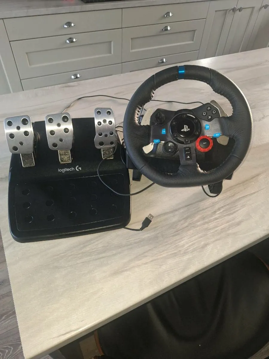 PS logitech wheel and pedals