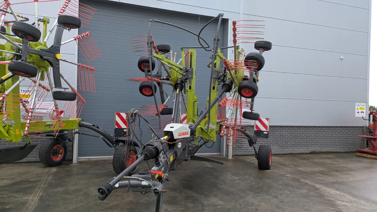 Mint Claas 2700 twin rotor rake - Image 2