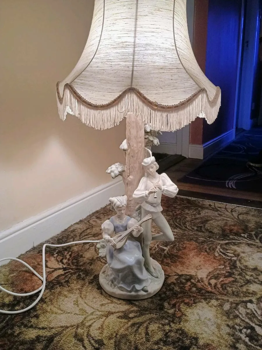 Porcelain Lamp-NAO by lladro - Image 2